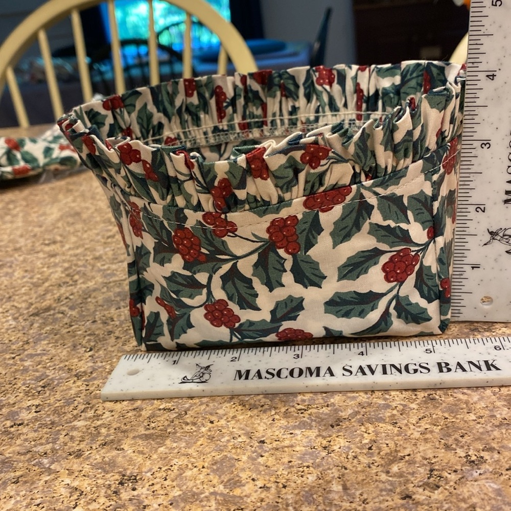 5 Longaberger Traditional Holly Fabric Basket Liners Possibly For Thyme, Bread - Picture 6 of 17